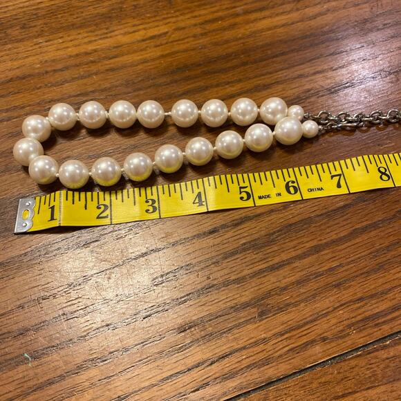 Vintage Carolee large pearl choker - Picture 6 of 6